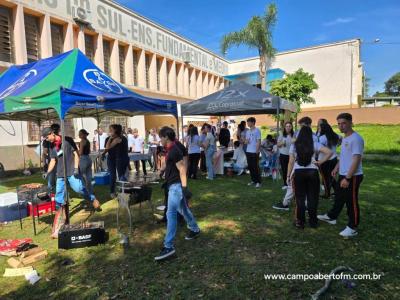 Feira do Empreendedorismo do ColÃ©gio Laranjeiras foi mais um sucesso em vendas e participaÃ§Ã£o